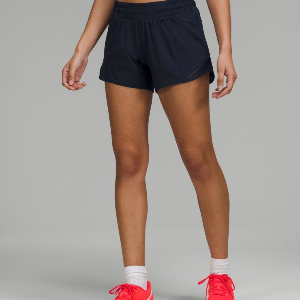 Lululemon NWT hotty hot shorts